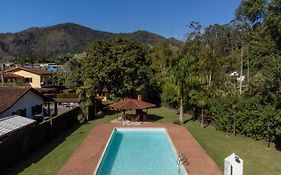 Casa Di Maria 4 Quartos a 500m Centro - Sauna, Piscina, Fogão a Lenha, Churrasqueira - ACESSO PRIVATIVO AO AO RIO - Ideal para famílias